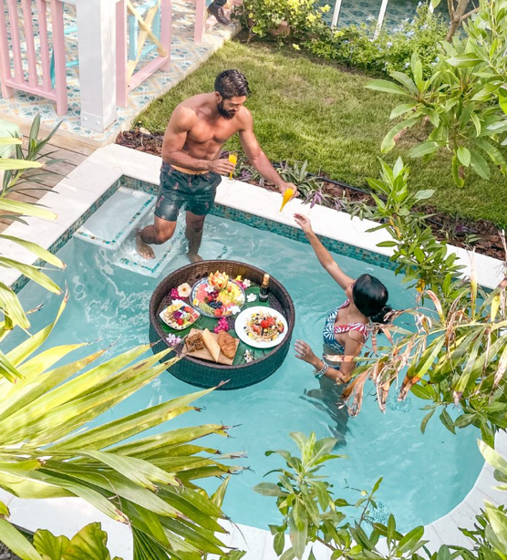 floating breakfast Boardwalk 