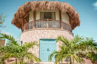 Palapa Lodge exterior