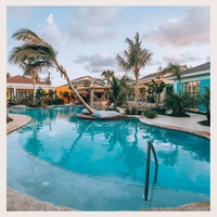 Enter here! 🌴☀
#boardwalkaruba #boardwalk #aruba #onehappyisland #hotel #pool #oasis